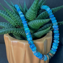 Load image into Gallery viewer, 9ct Yellow Gold Opal Necklace