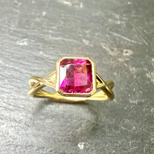 Load image into Gallery viewer, 18ct Yellow Gold Pink Tourmaline Ring