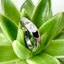Load image into Gallery viewer, Pre-loved Platinum Diamond Wavy Engagement Ring