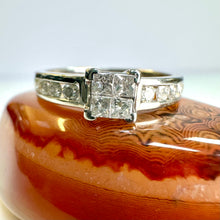 Load image into Gallery viewer, Preloved 18ct White Gold Diamond Engagement Ring 0.50ct