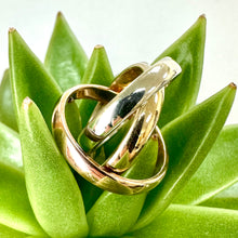 Load image into Gallery viewer, Pre-loved 9ct 3 Colour Gold Russian Wedding Ring