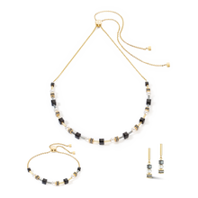 Load image into Gallery viewer, Necklace Mysterious Cubes & Pearls Gold-Black