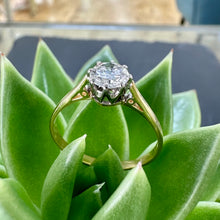 Load image into Gallery viewer, Preloved 18ct Yellow Gold 0.75ct Diamond Ring
