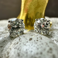 Load image into Gallery viewer, 9ct White Gold Round Brilliant Cut Lab-Grown Diamond Stud Earrings