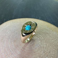 Load image into Gallery viewer, 9ct Gold Signet Ring Set With Turquoise