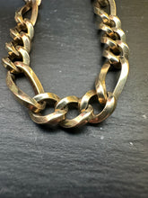 Load image into Gallery viewer, Preloved 9ct Yellow Gold Figaro Bracelet 8.5"