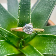 Load image into Gallery viewer, Preloved 18ct Yellow Gold 0.17ct Diamond Ring