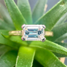 Load image into Gallery viewer, Preloved 18ct & Platinum 1ct Emerald Cut Diamond Ring