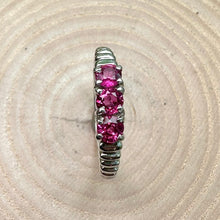 Load image into Gallery viewer, Pre-Loved 9ct White Gold and Tourmaline ring.