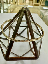 Load image into Gallery viewer, Preloved 9ct Gold Faceted Square Bangle