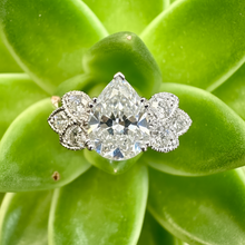 Load image into Gallery viewer, Platinum 1.28ct Lab Grown Pear Shaped Diamond Vintage Look Ring