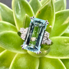 Load image into Gallery viewer, Platinum 4.93ct Aquamarine & Diamond Ring