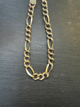 Load image into Gallery viewer, Preloved 9ct Yellow Gold Figaro Bracelet 8.5"