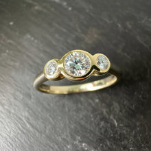 Load image into Gallery viewer, Preloved 18ct Gold 3 Stone Diamond Ring