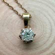 Load image into Gallery viewer, Pre-Loved 0.38ct Diamond Pendant
