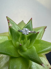 Load image into Gallery viewer, Preloved Platinum 4 Claw 0.50ct Diamond Solitaire