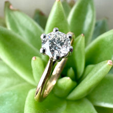 Load image into Gallery viewer, Pre-Loved 18ct Gold 0.60ct Diamond Solitaire Ring