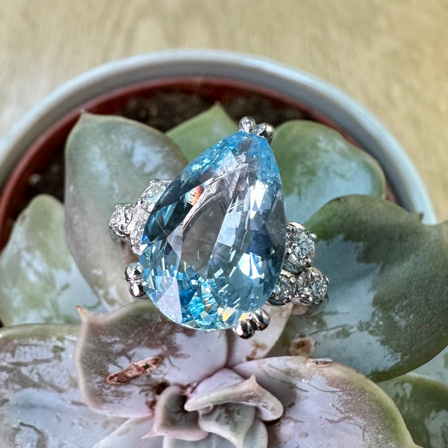 Stunning Large 4.17ct Aquamarine & Diamond Ring