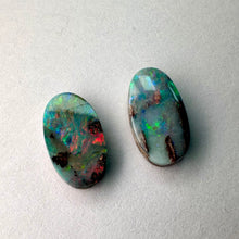 Load image into Gallery viewer, 2.65ct Boulder Opals