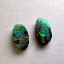 Load image into Gallery viewer, 2.65ct Boulder Opals