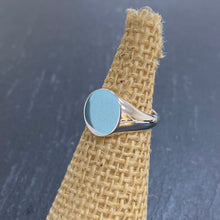 Load image into Gallery viewer, Silver Round Signet Ring