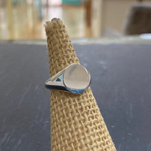 Load image into Gallery viewer, Silver Round Signet Ring
