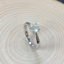 Load image into Gallery viewer, Preloved Platinum 0.84ct Certified Diamond Engagement Ring