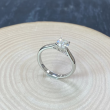 Load image into Gallery viewer, Preloved Platinum 0.84ct Certified Diamond Engagement Ring