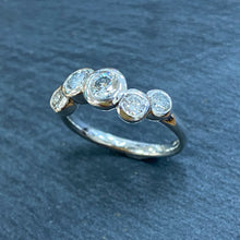 Load image into Gallery viewer, 9ct Gold Staggered Diamond Bubble Ring