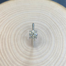 Load image into Gallery viewer, Platinum 0.75ct Solitaire Diamond Ring
