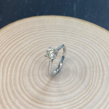 Load image into Gallery viewer, Platinum 0.75ct Solitaire Diamond Ring