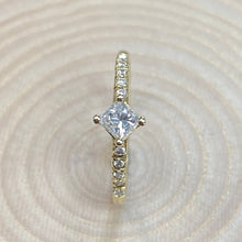 Load image into Gallery viewer, 9ct Yellow Gold 0.24ct Princess Cut Diamond Ring