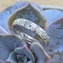 Load image into Gallery viewer, 9ct White Gold Flower Engraved Ring
