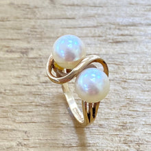 Load image into Gallery viewer, Preloved 9ct Yellow Gold Double Pearl Ring
