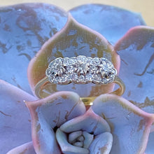 Load image into Gallery viewer, Preloved 18ct Gold Cluster Style Diamond Ring