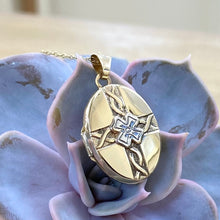 Load image into Gallery viewer, Preloved 9ct Yellow Gold Engraved Locket and Chain