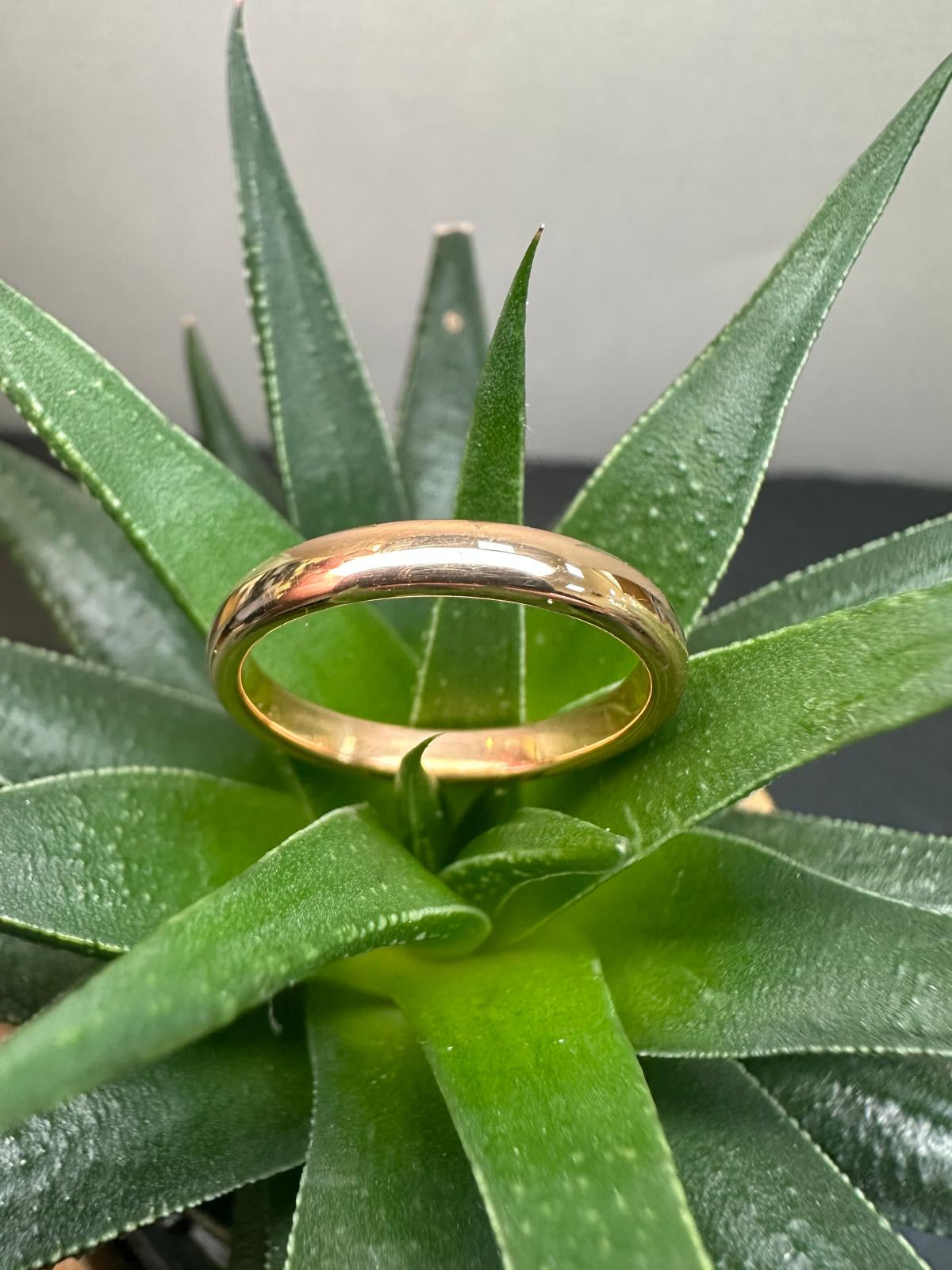 Preloved 22ct 3mm Heavy Weight Wedding Ring