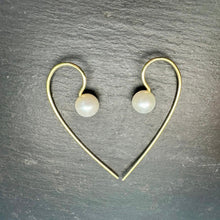 Load image into Gallery viewer, Gold Plated 6.5-7mm White Freshwater Pearl Drops
