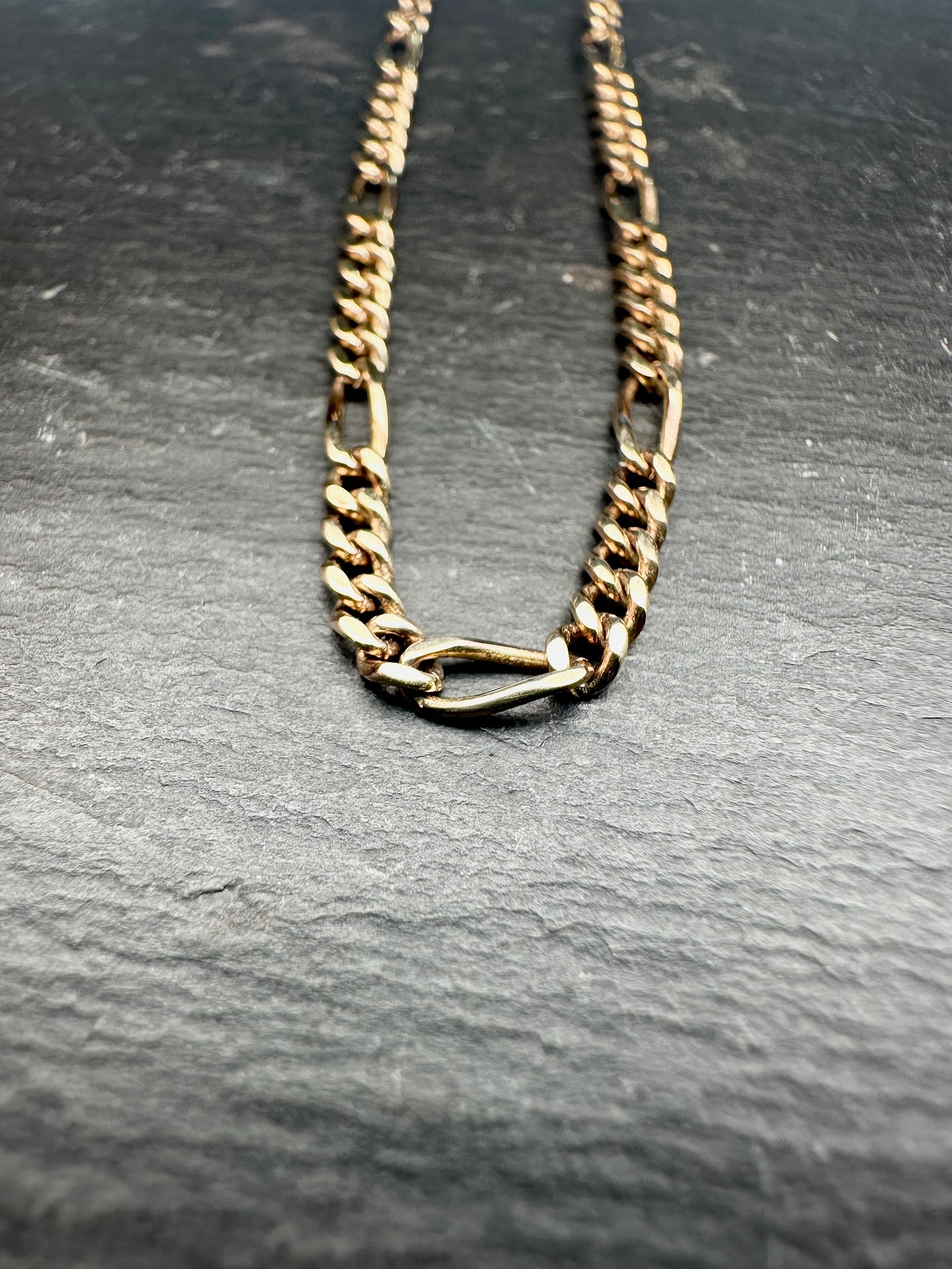 Preloved 9ct Yellow Gold Figaro Chain
