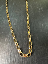 Load image into Gallery viewer, Preloved 9ct Yellow Gold Engraved Locket and Belcher Chain
