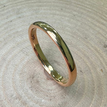 Load image into Gallery viewer, Pre-loved 22ct Yellow Gold Wedding Band
