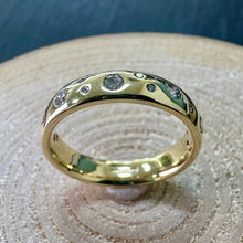 Load image into Gallery viewer, Pre-Loved 18ct Gold 4mm Band With Scattered Diamonds
