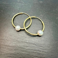 Load image into Gallery viewer, Gold Plated 25mm Hoops With White Freshwater Pearl
