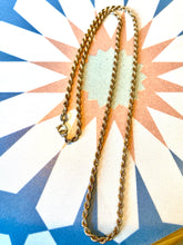 Load image into Gallery viewer, Preloved 9ct Yellow Gold Rope Chain 18&quot; 2.5mm
