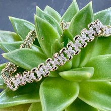 Load image into Gallery viewer, Preloved 2 Colour Diamond Kiss Bracelet
