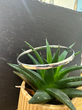 Load image into Gallery viewer, Sterling Silver Plain Polished Oval Shaped Bangle
