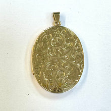 Load image into Gallery viewer, Preloved 9ct Yellow Gold Handmade Engraved Locket
