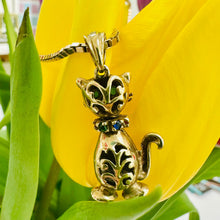 Load image into Gallery viewer, Preloved 9ct Yellow Gold Cat Pendant
