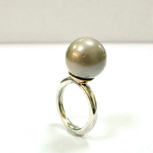 Load image into Gallery viewer, Silver &amp; 9ct Yellow Gold South Sea Cocktail Ring

