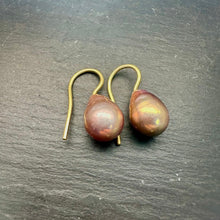 Load image into Gallery viewer, Gold Plated 14mm Pink/Purple Freshwater Pearl Drops
